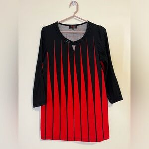 WKN black and red quarter sleeve top